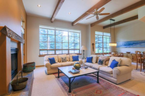 Family-Friendly Sun Valley Elkhorn Condo